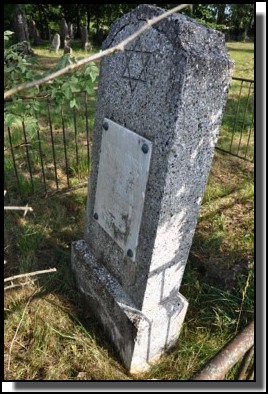 The Jewish cemetery of Dagda. September 2009