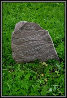 Tombstone in the Kelme cemetery. August 2009