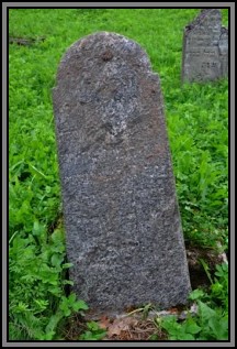 Tombstone in the Kelme cemetery. August 2009