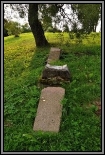 Tombstone in the Kelme cemetery. August 2009